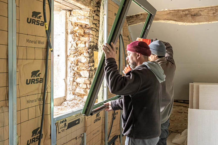 Comment vérifier la conformité d’un devis pour des fenêtres ?