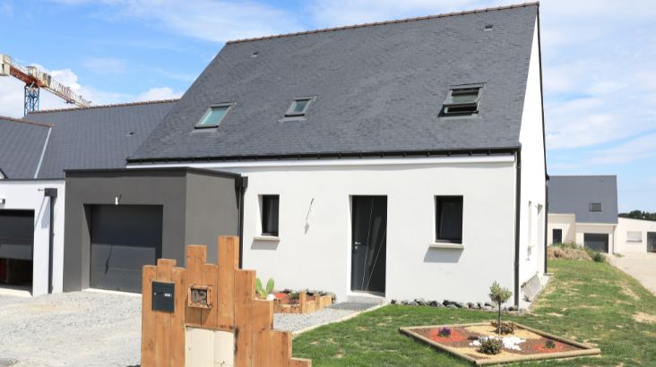 Pourquoi investir dans des fenêtres double vitrage même avec un petit budget ? Avantages, prix et aides disponibles