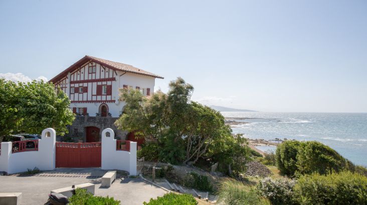 Quelle fenêtre choisir pour une maison en bord de mer ?