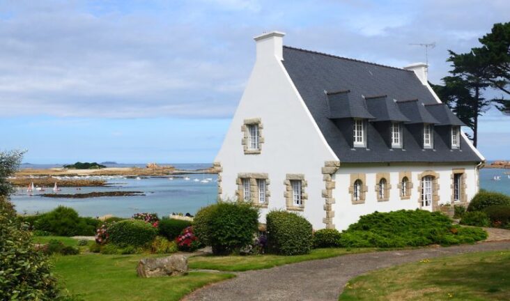 Quelle fenêtre choisir pour une maison en bord de mer ?