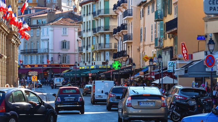 Quelles fenêtres choisir si vous habitez en ville ?