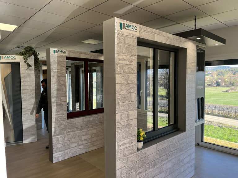 Photo du showroom fenêtres et portes Laffont menuiserie