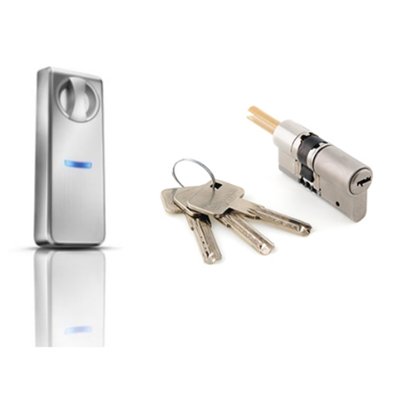 Photo d'un cylindre de serrure connecté fonctionnant par bluetooth avec l'application Somfy Keys