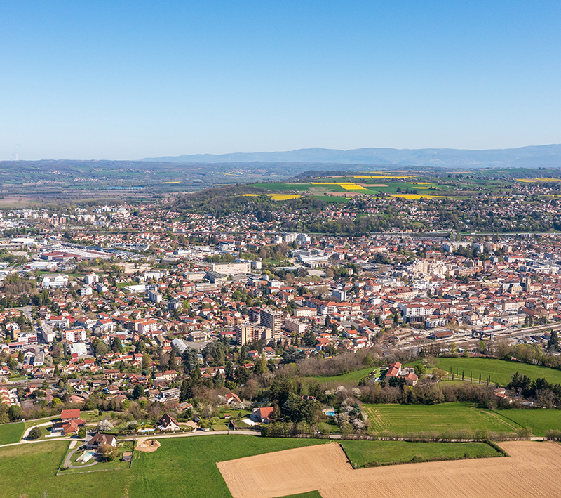 Vue de l'agglomération de Bourgoin Jallieu zone d'intervention de LS fermetures fenêtres et portes
