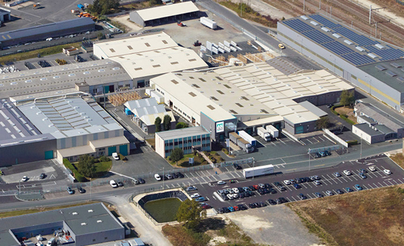 Site de production AMCC fabricant de menuiseries PVC à Châteauroux dans l'Indre